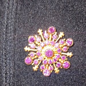 Vintage costume mid-century style costume brooch impeccable condition